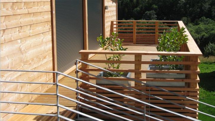 Wooden Panelling for a Full Balcony - Grill For House