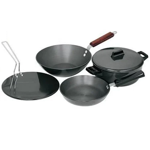 Hawkins Futura Nonstick Cookware (₹5,440)